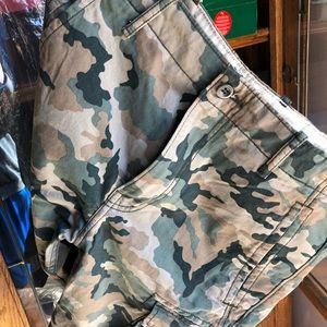 Levi Camo Shorts Men